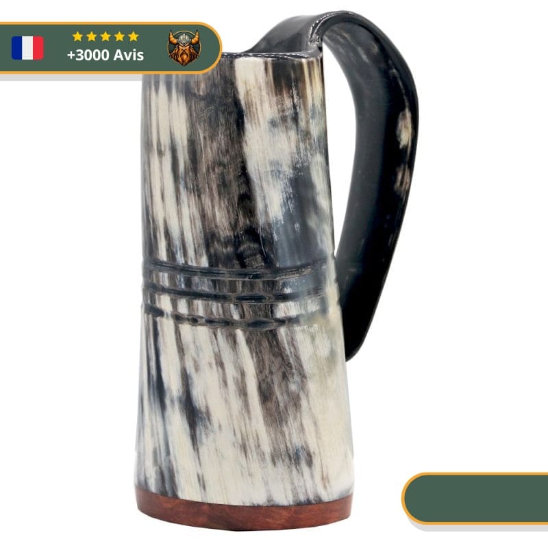 Chope à Boire Avec Gravures En Corne De Bœuf – Image 2